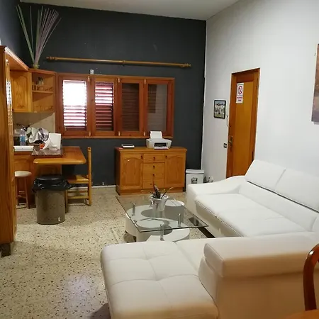 La Casa Del Primo Yo Trabajo Y Tu Beneficio *