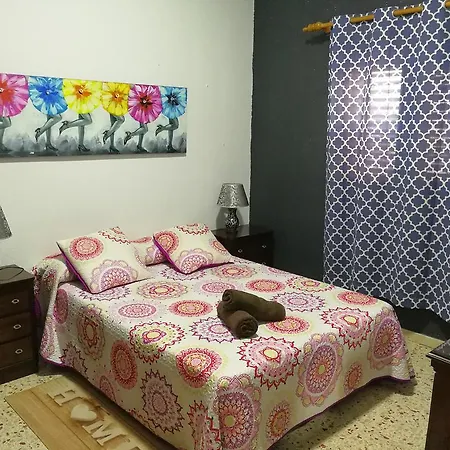 La Casa Del Primo Yo Trabajo Y Tu Beneficio Arinaga