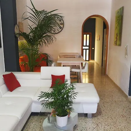 La Casa Del Primo Yo Trabajo Y Tu Beneficio
